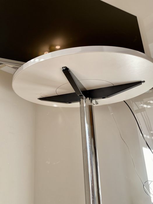 Mesa Alta com Tampo Redondo - Perfeita para Cozinha ou Bar