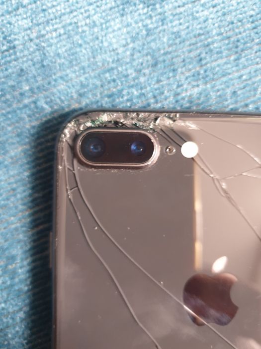 Айфон 8 plus. Память 256 Гб.