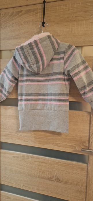 Bluza dziecięca z futerkiem 98/104