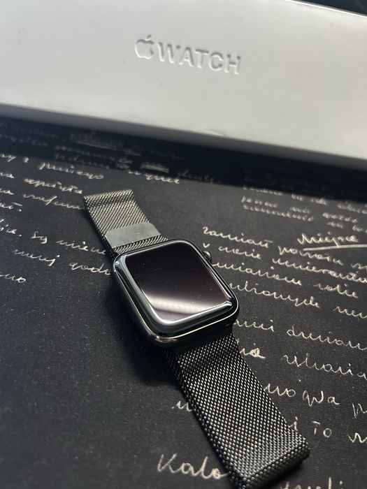 Apple watch series 6 44mm graphite stainless steel case