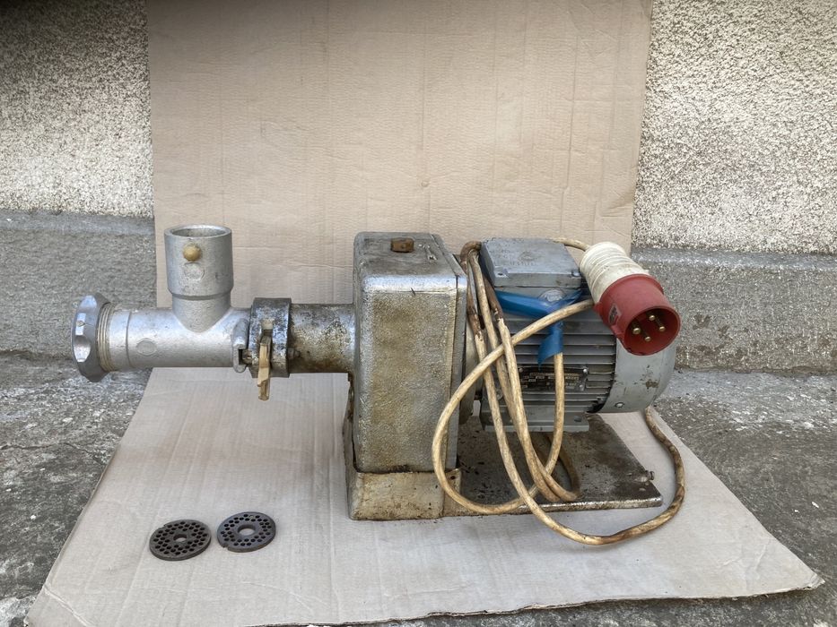 Мясорубка промышленая