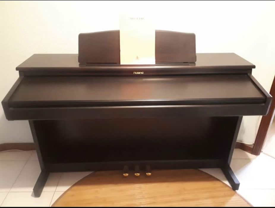 Piano Roland Digital