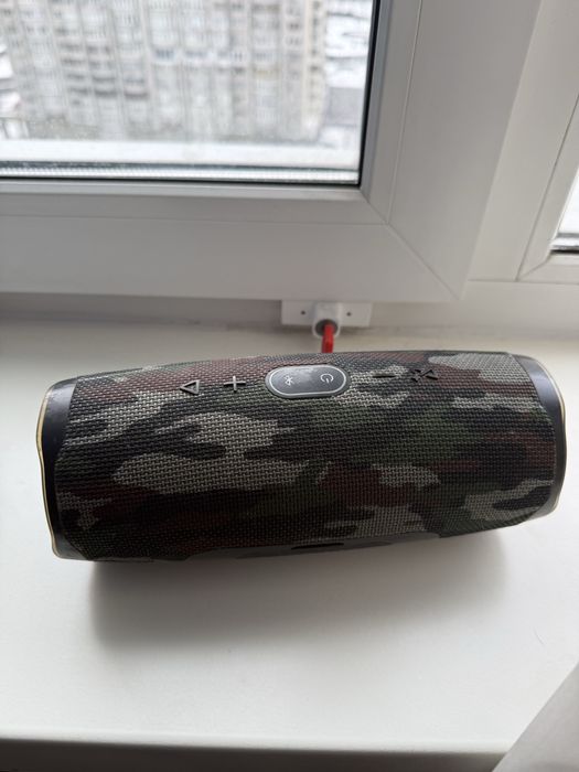 Jbl charge 4 портативна акустика