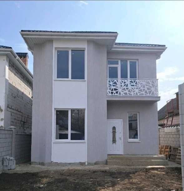 Новый двухэтажный дом