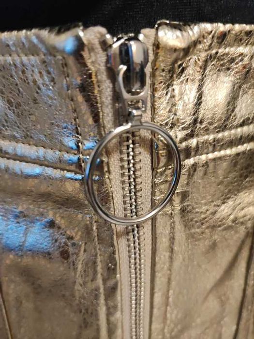 Spódnica mini złota zapinana na suwak ala skórzana ASOS