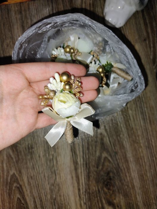 Бутоньєрки на весілля