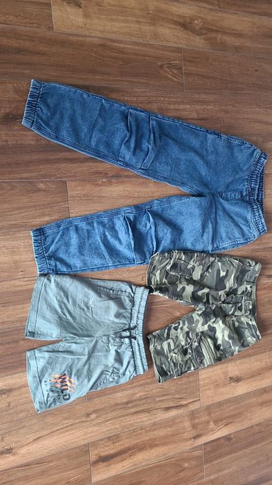 Spodnie i spodenki chłopięce r.152