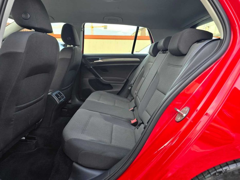 Volkswagen Golf 7 1.6Tdi 110Cv (Look GTI)