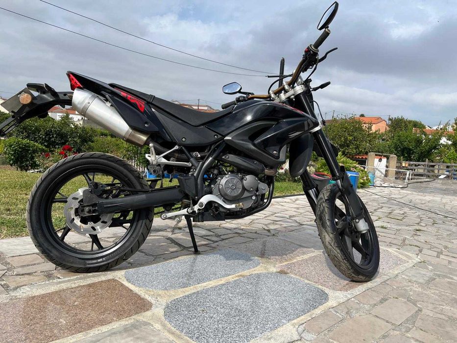 KSR moto tw 125 sm.
