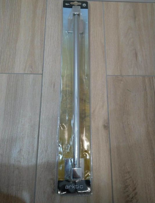 Wieszak kąpielowy 460 mm z kolekcji ARKTIC