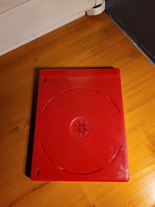 Puste pudełko blu ray czerwone