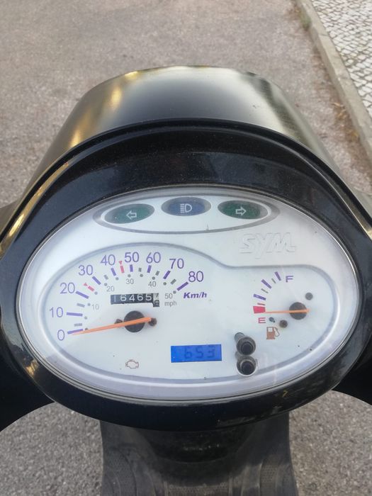 Sym fidlle 50 a trabalhar