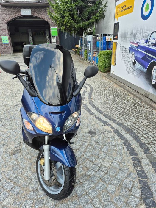 Skuter Piaggio X9 125 cm