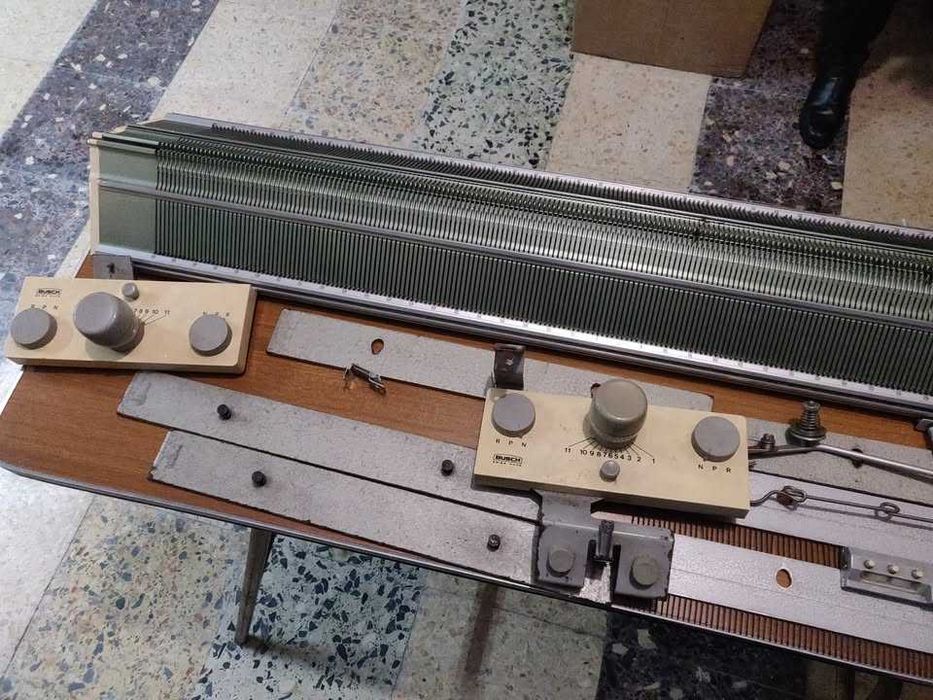 Máquina de tricotar (Não sei como funciona)