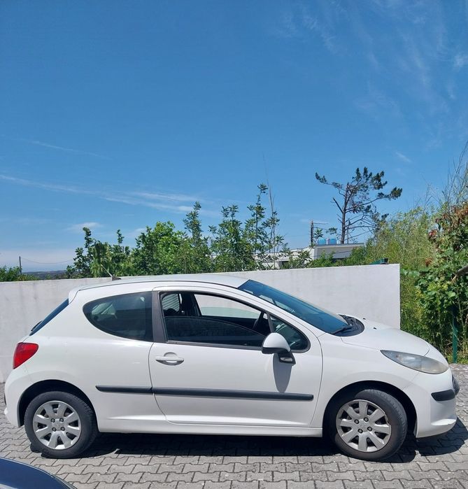 Peugeot 207 comercial