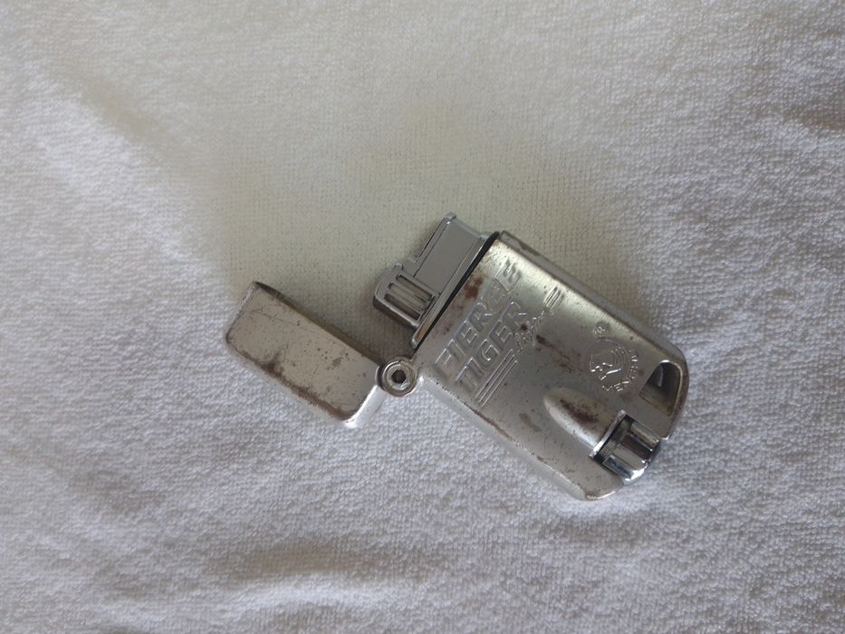 Isqueiro vintage Menghu Tiger