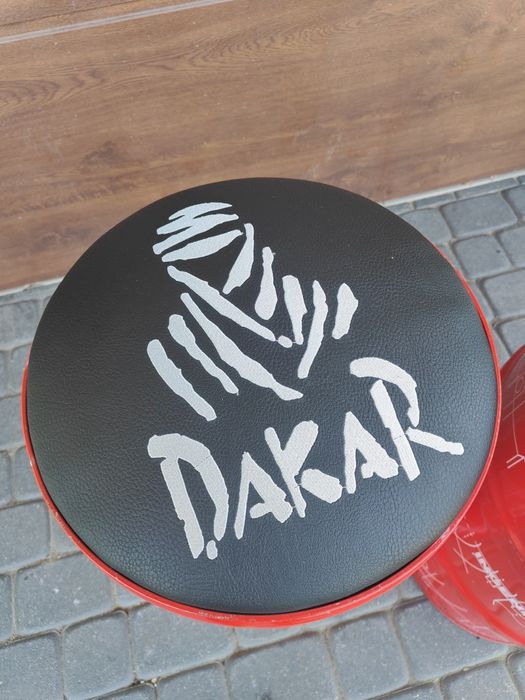 Hoker pufa Motul Dakar beczka