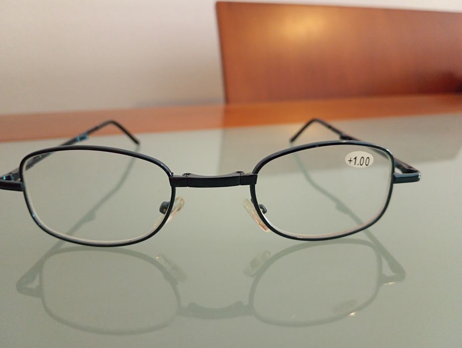 oculos de leitura  lentes grau +1 			NOVOS