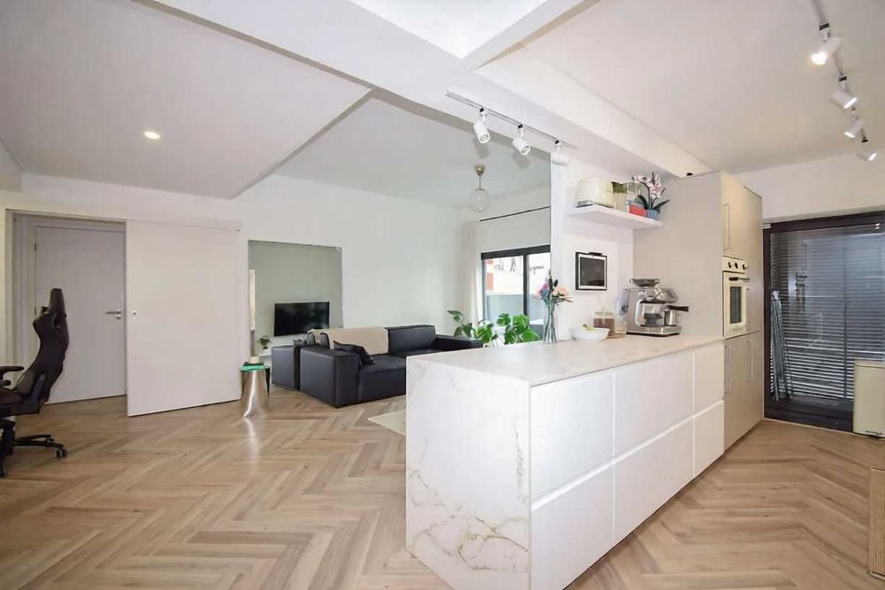 Apartamento T1 com Terraço 78m² | Metro Anjos | Arroios