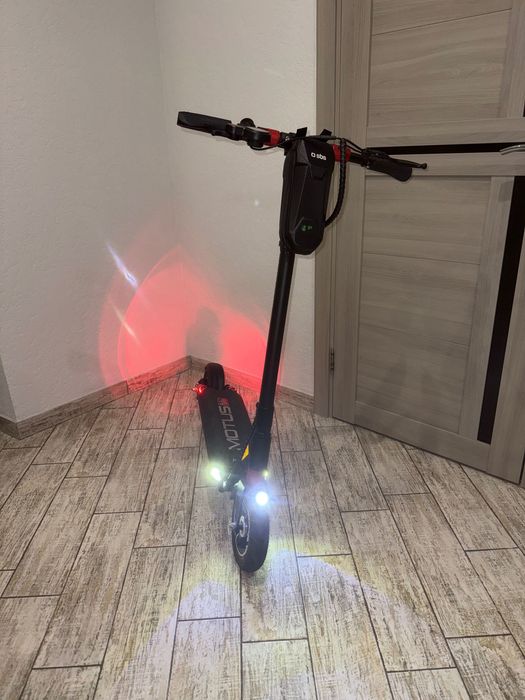 Електросамокат Motus PRO 8.5 LITE чорний