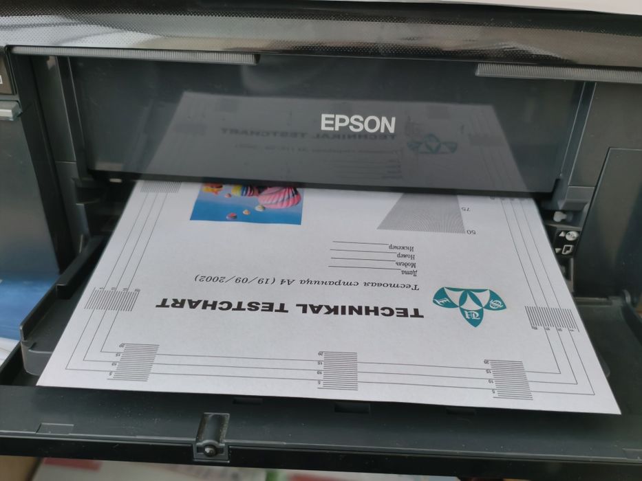 Printer Epson stylus t50 повністю справний, і обслужений.