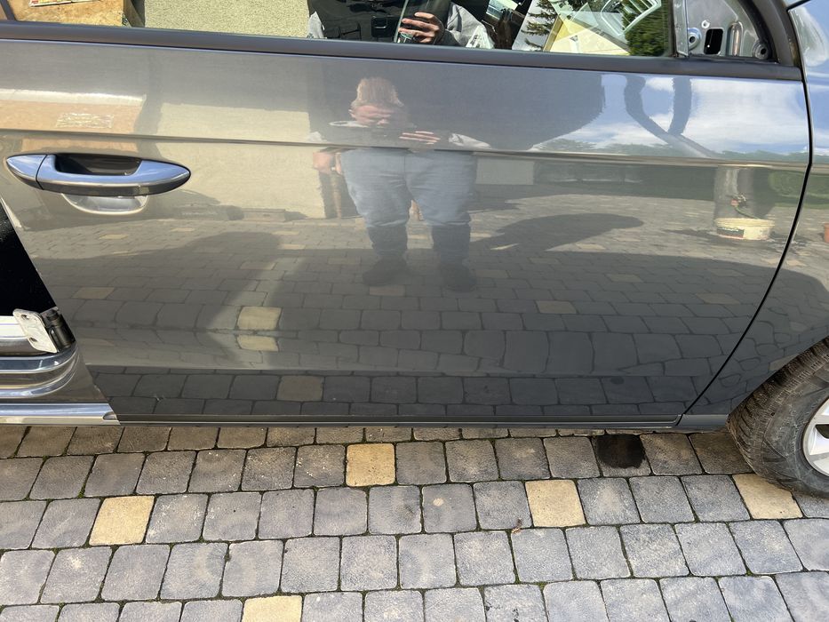 LK7X передня права дверка передні праві двері VW Passat B7 Європа