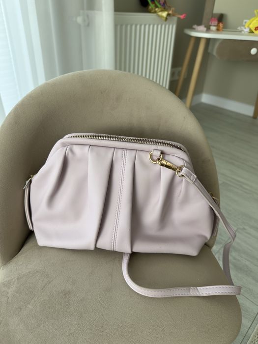 Женская сумочка через плечо