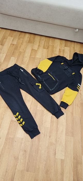 Костюм трикотажний 134