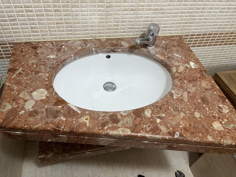 Lavatorio wc com bancada pedra