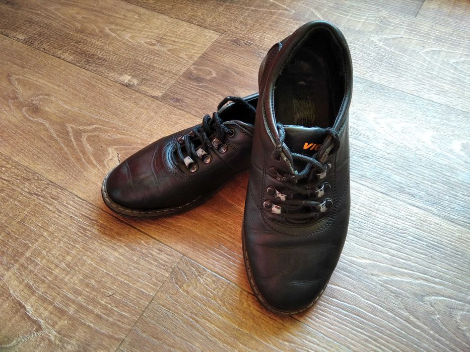 Взуття осінь весна ботинки туфлі VIOLES 37 36,5  23cm шкіра