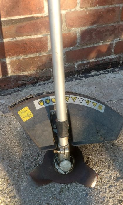 Kosa spalinowa Matrix BMS 900T