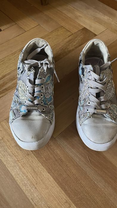 Жіночі кросівки Bugatti 38 розмір