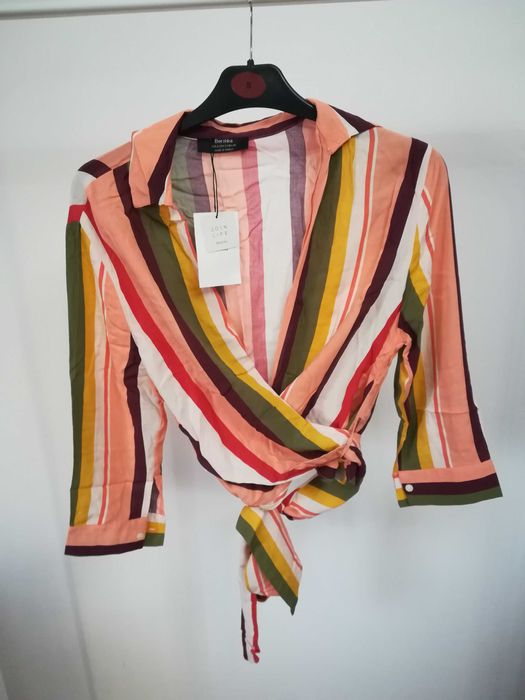 Camisa curta Bershka