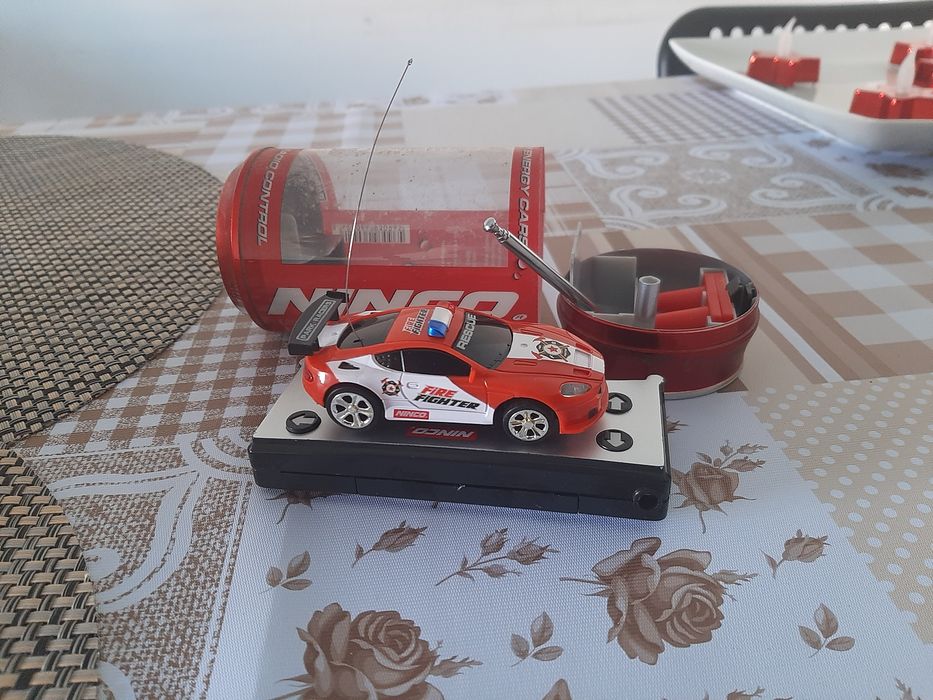 Carrinho de brinquedo