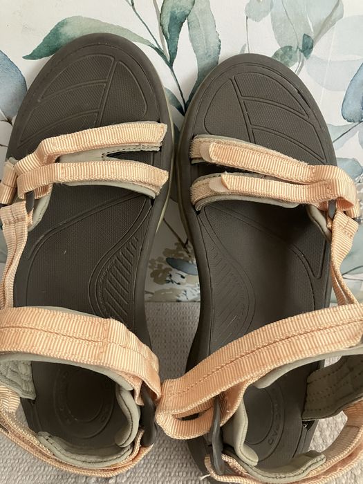 Sandały damskie Teva trekkingowe roz.38
