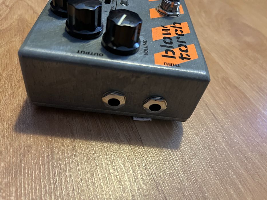 MXR M-181 Bass Blow Torch – Overdrive para Baixo