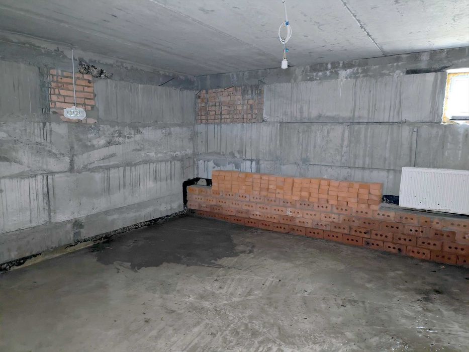 Капітальний будинок 350м² з каміном та сауною поруч з лісом! 27км від Києва.