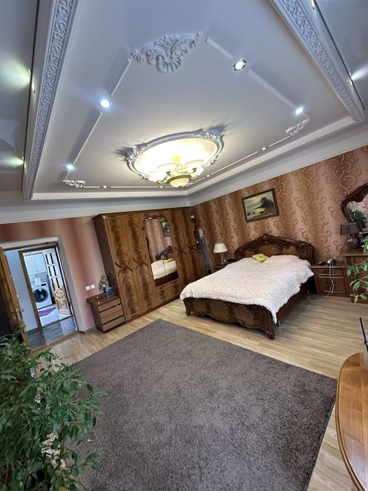 Продаж 4х кімн.квартиру вул.Соборна (район ТЦ МЕГА)