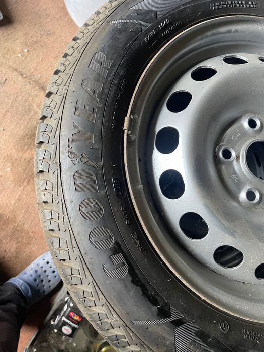 резина з дисками R 15 195/65 good year