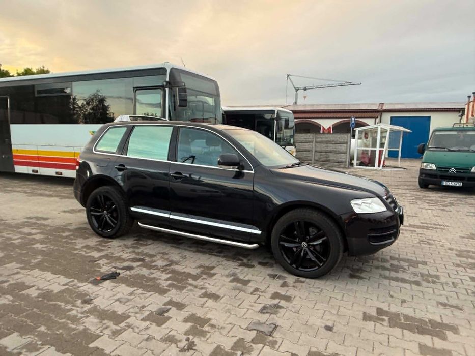 Touareg 4.2 b + gaz Piękny stan hak 3.5t