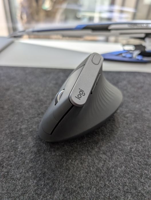 Logitech - MX Master Vertical494562599712870402