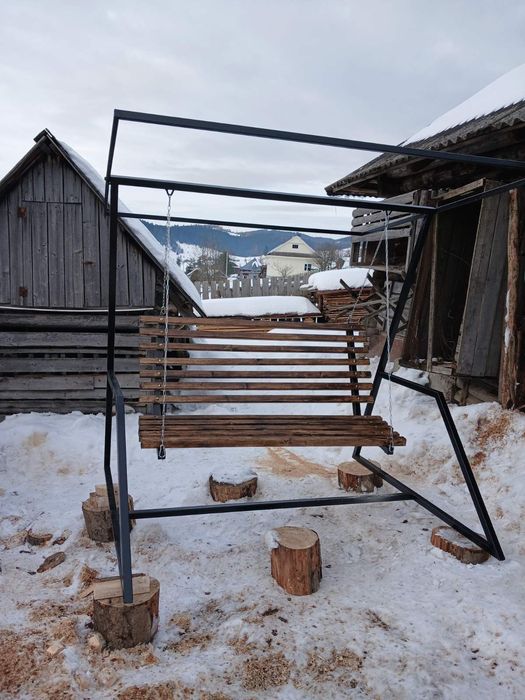 Гойдалка в стилі лофт