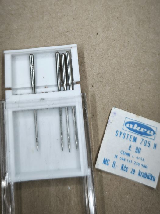 Голки для швейної машини