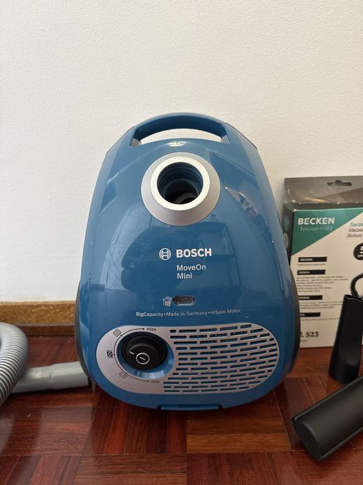 Aspirador Bosh Move On Mini com saco