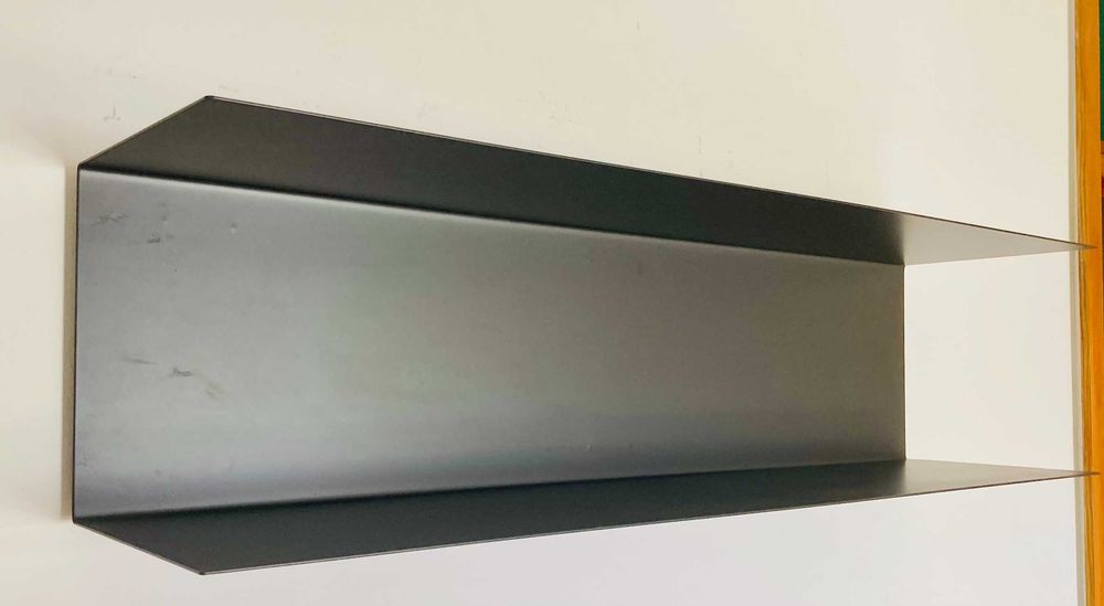 Prateleira Estante de parede IKEA BOTKYRKA cinzenta em excelente estado