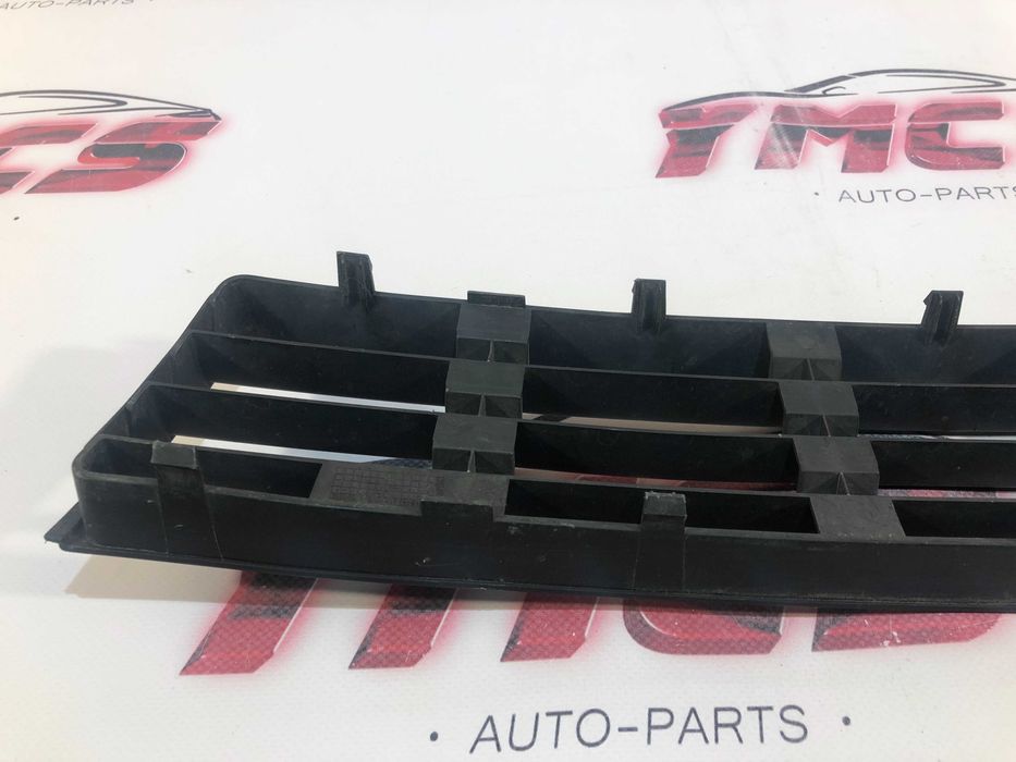 Grelha Parachoques AUDI A4 B5 ORIGINAL