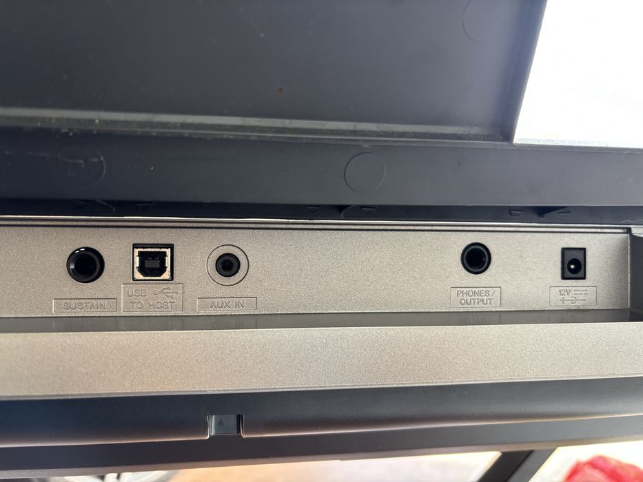 Piano Yamaha psrE353