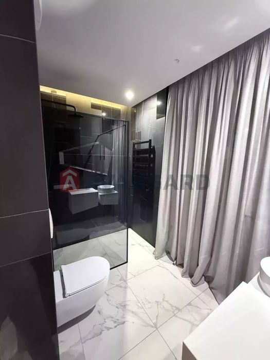 Продам 2к квартиру с дизайнерским ремонтом в ЖК Ривер Парк