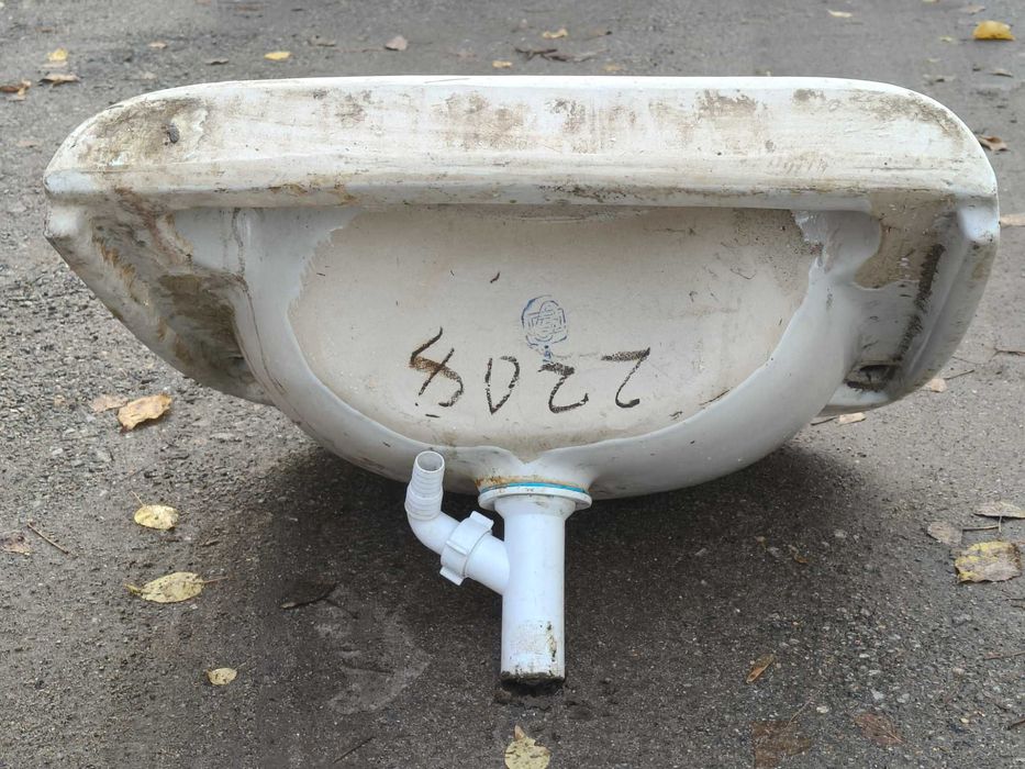 Умывальник, рукомойник керамический