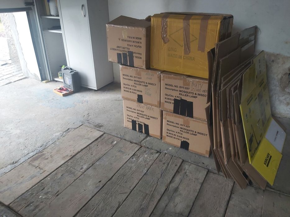 Kartony pudla przeprowadzka pudełka